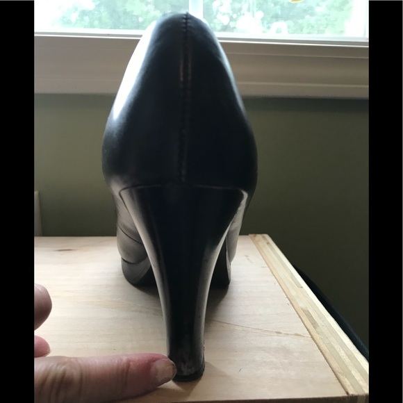 Candies Brown Heels - Picture 5 of 8